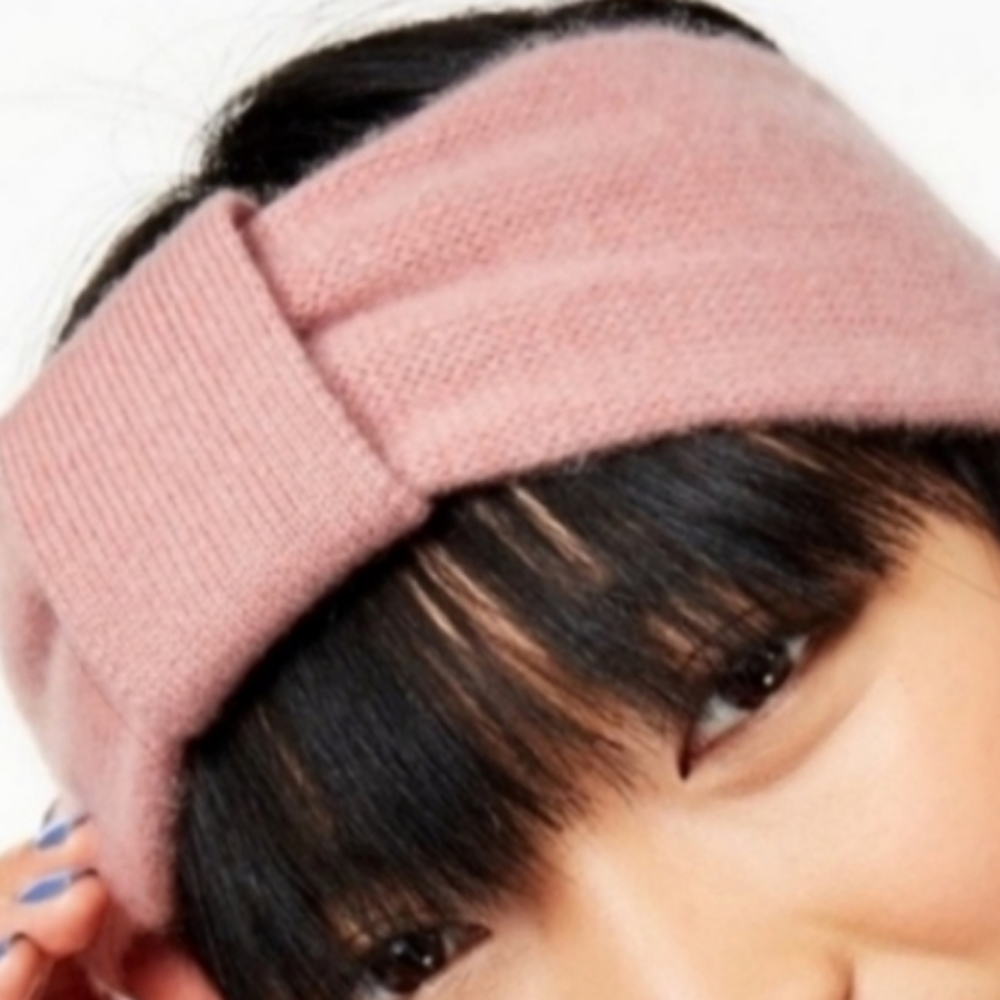 NWT Cashmere Chapter Club Luxury Winter Headband Hat Baby Barbie Pastel Pink - Picture 2 of 10
